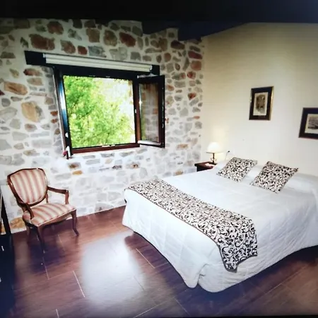 Apartment Rurales Larrago